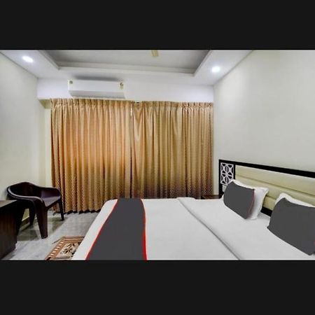S K Comforts Mysore Luaran gambar