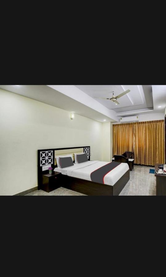S K Comforts Mysore Luaran gambar